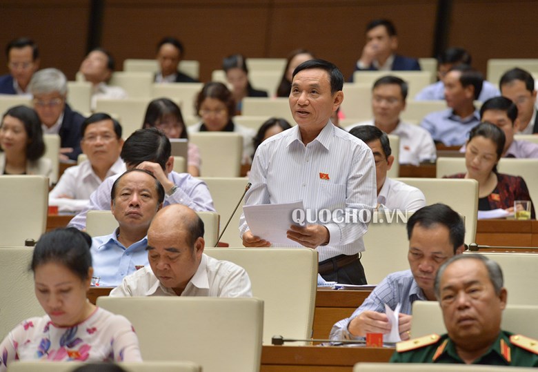 Có nên tổ chức khu sản xuất, điểm lao động, dạy nghề ngoài trại giam cho phạm nhân?